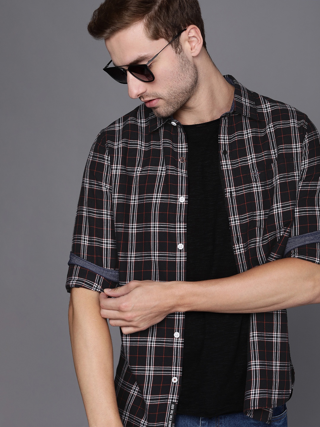 

WROGN Men Black Slim Fit Tartan Checks Full Sleeves Casual Shirt