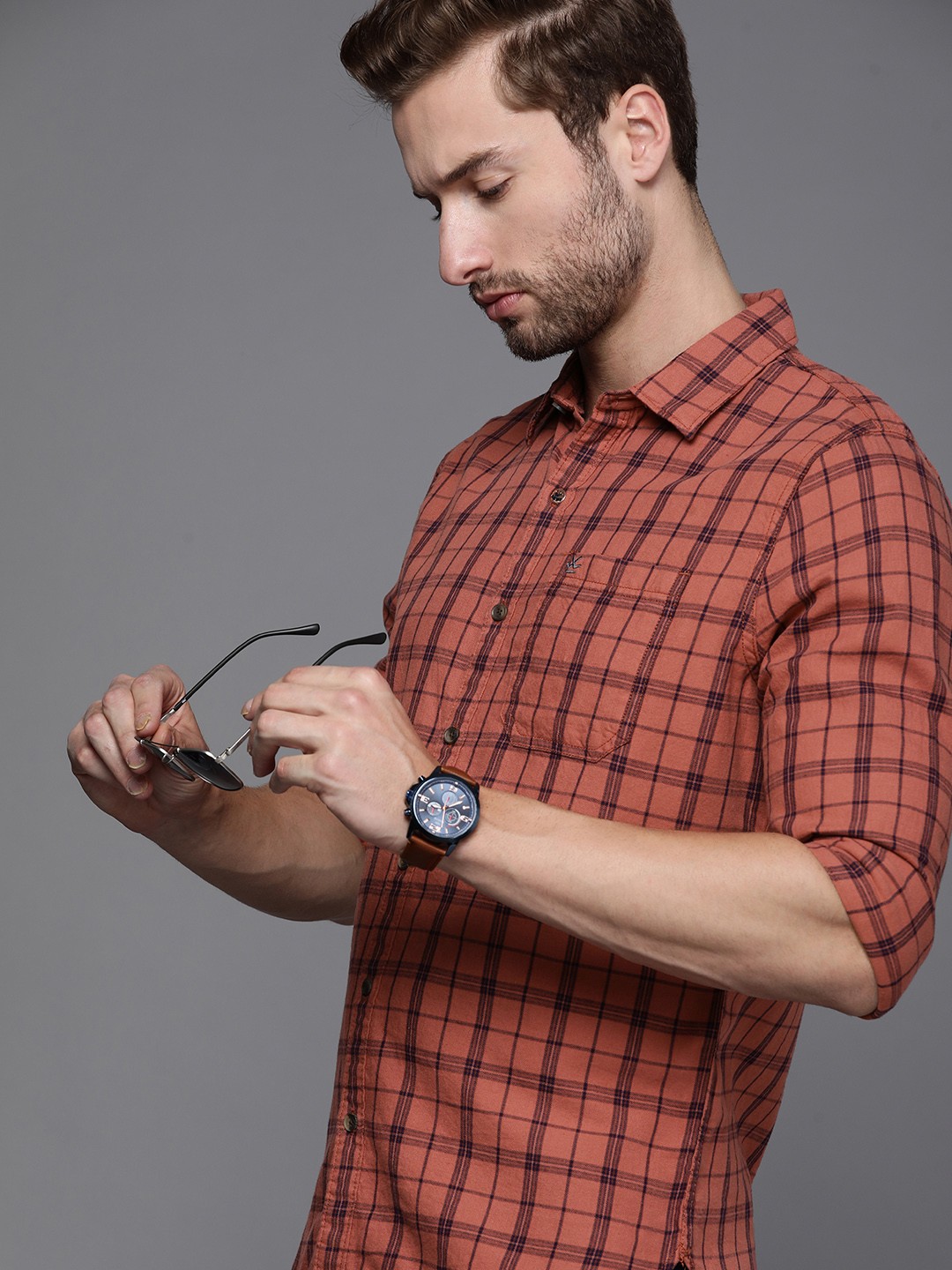 

WROGN Men Red & Black Slim Fit Checked Pure Cotton Casual Shirt