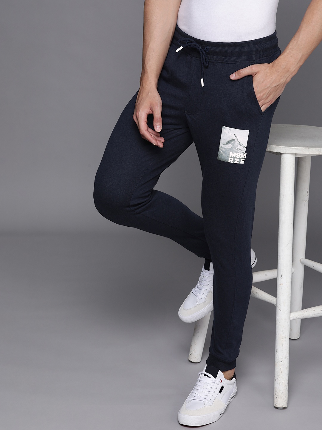 

WROGN Men Navy Blue Solid Joggers