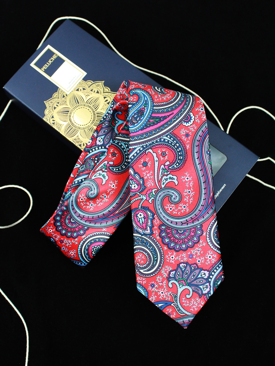 

PELUCHE Unisex Red & Blue Printed Skinny Tie