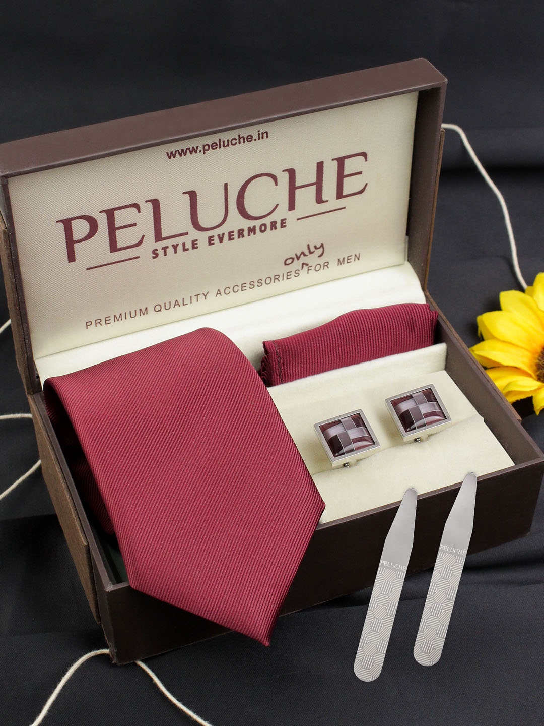 

PELUCHE Maroon & Silver-Toned Pure Cotton Accessory Gift Set