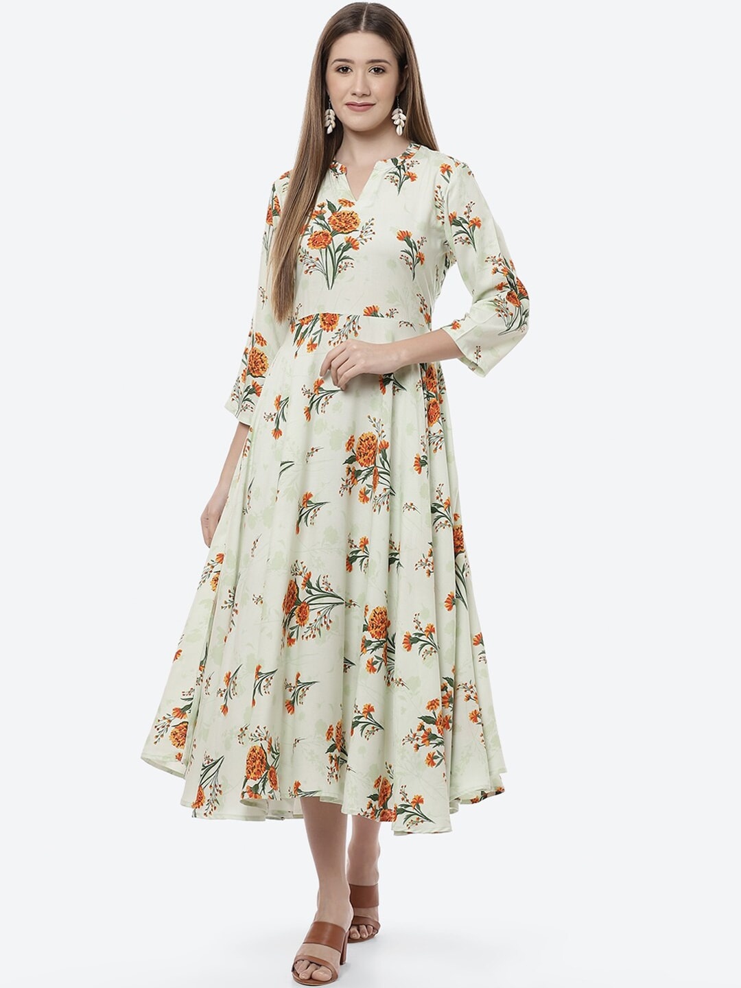 

Rangriti Women Green & Orange Floral Printed Fit & Flare Dress