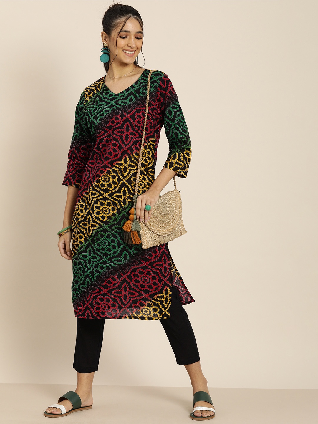 

Sangria Women Black Pure Cotton Bandhani Printed Kurta with Trousers