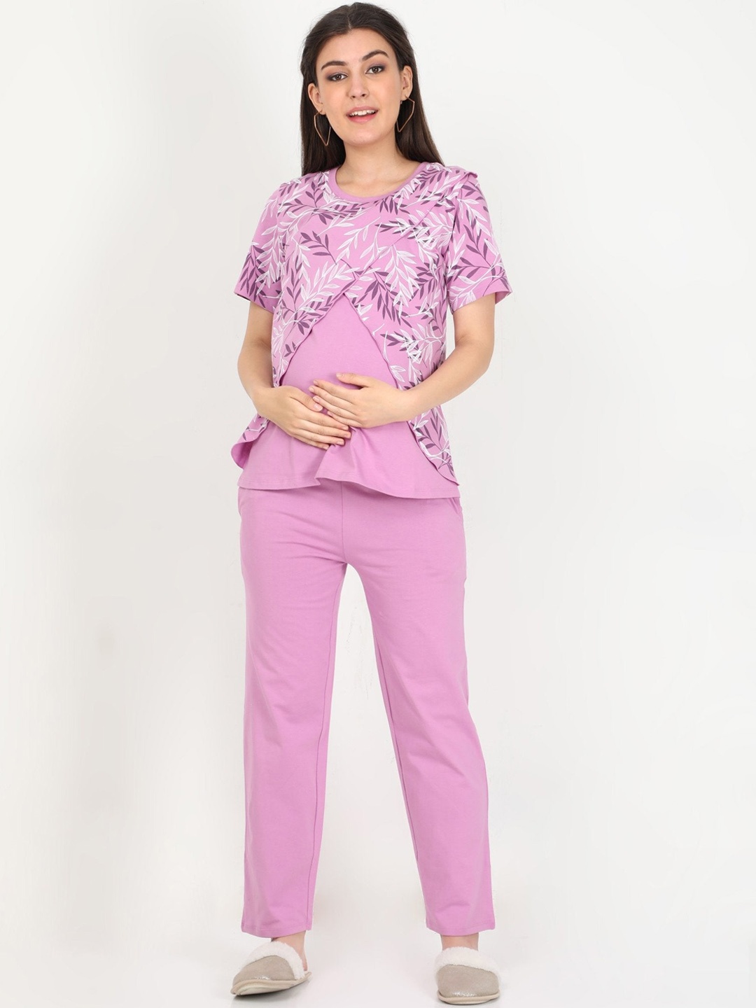 

The Mom Store Women Purple & White Printed Pure Cotton Maternity Night Suit