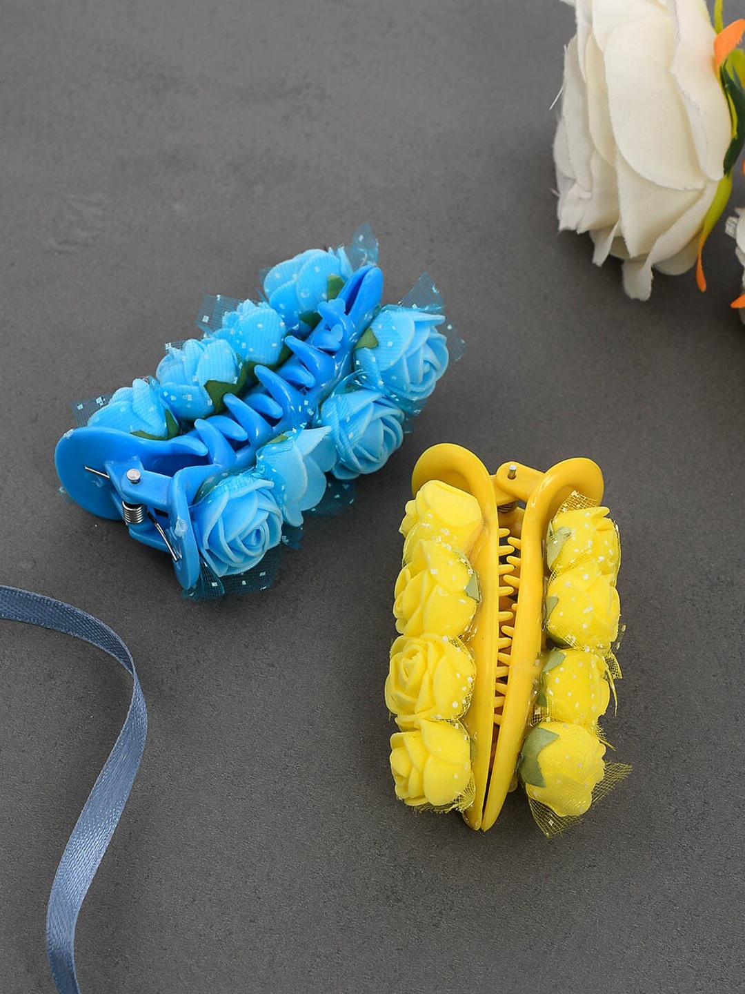 

Silvermerc Designs Women Blue & Yellow Set of 2 Embellished Claw Clip