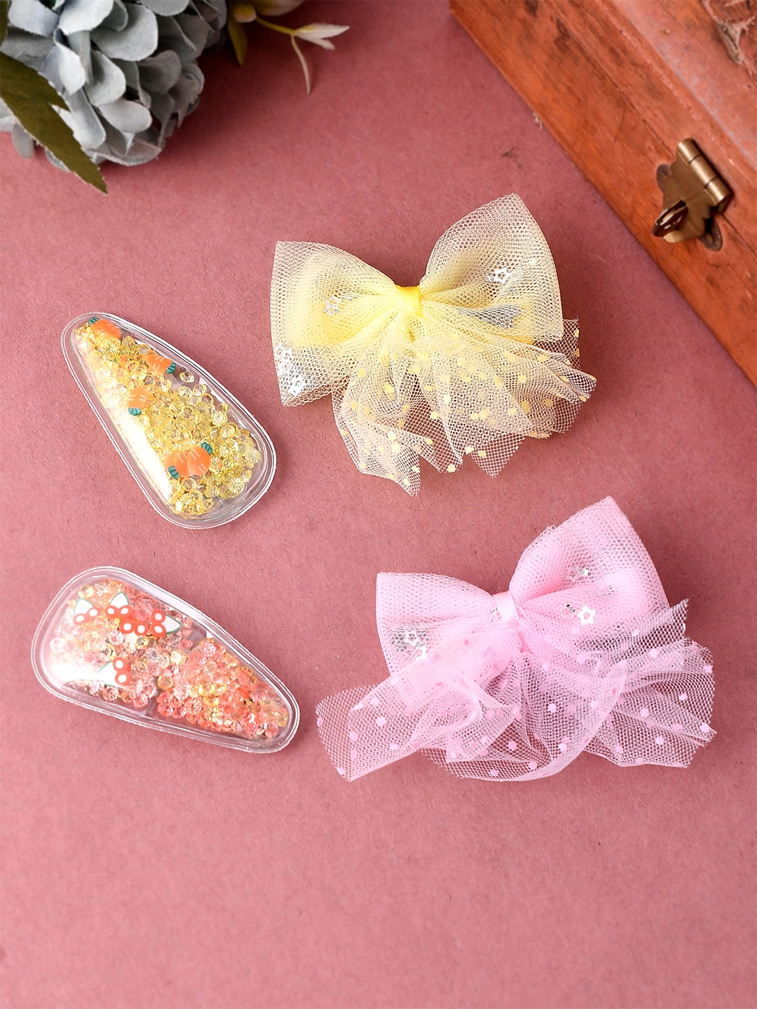 

Silvermerc Designs Girls Pink & Yellow Set of 4 Alligator Hair Clip