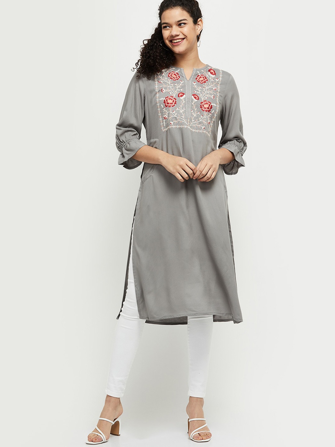 

max Women Grey Geometric Yoke Design Thread Work Kurta