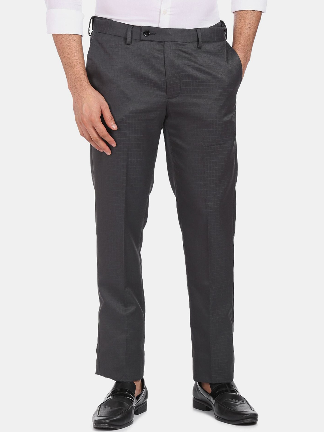 

Arrow Men Grey Solid Formal Trousers