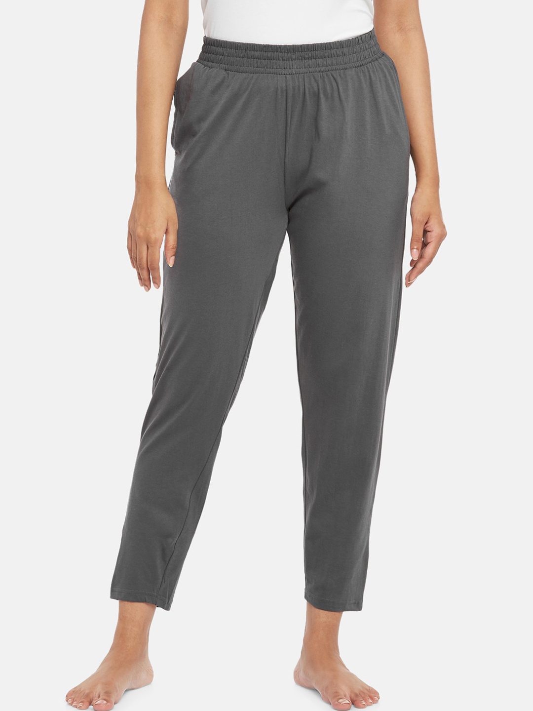 

People Women Grey Solid Lounge Pants