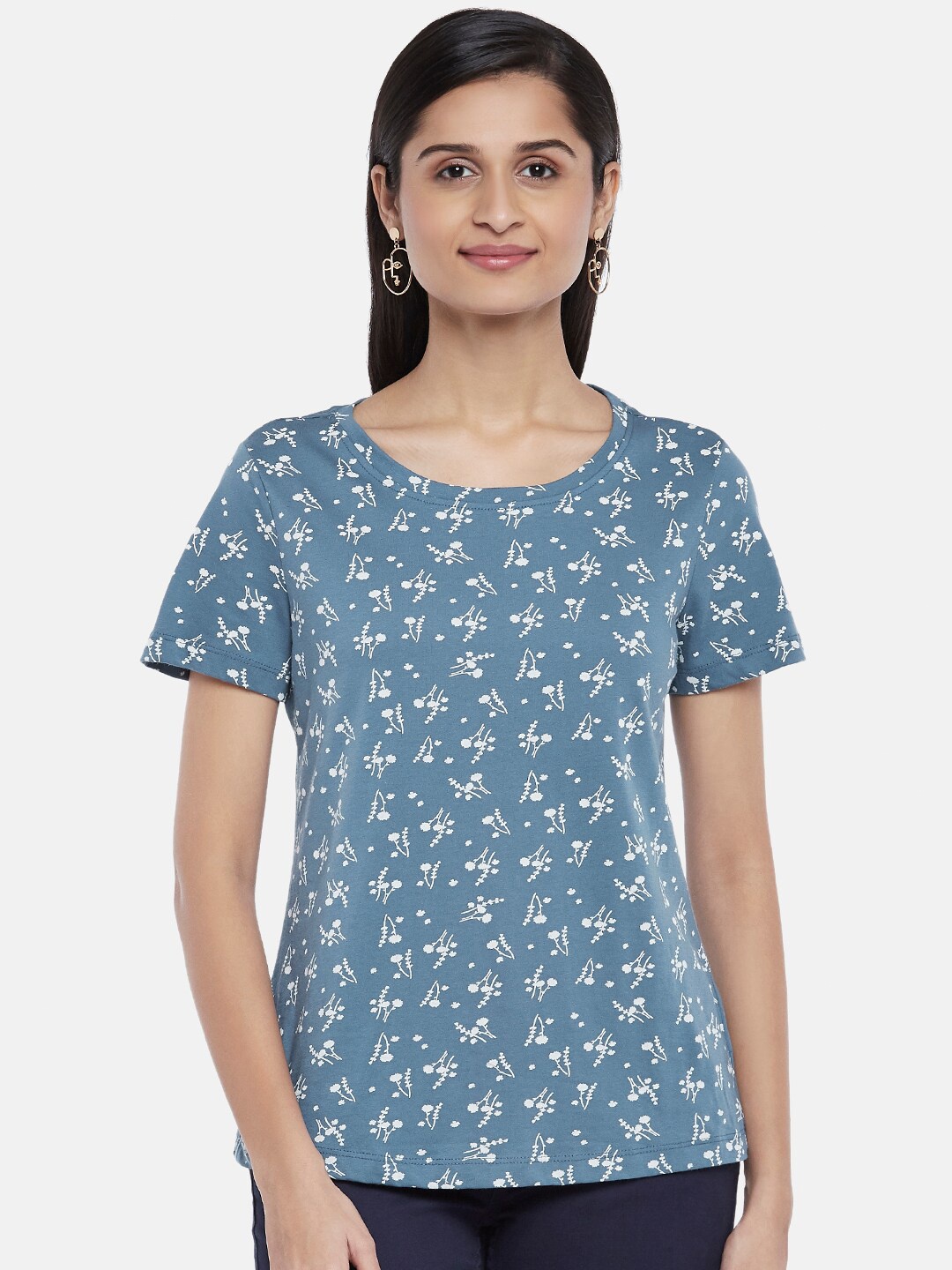 

Honey by Pantaloons Women Blue & White Printed Pure Cotton T-shirt