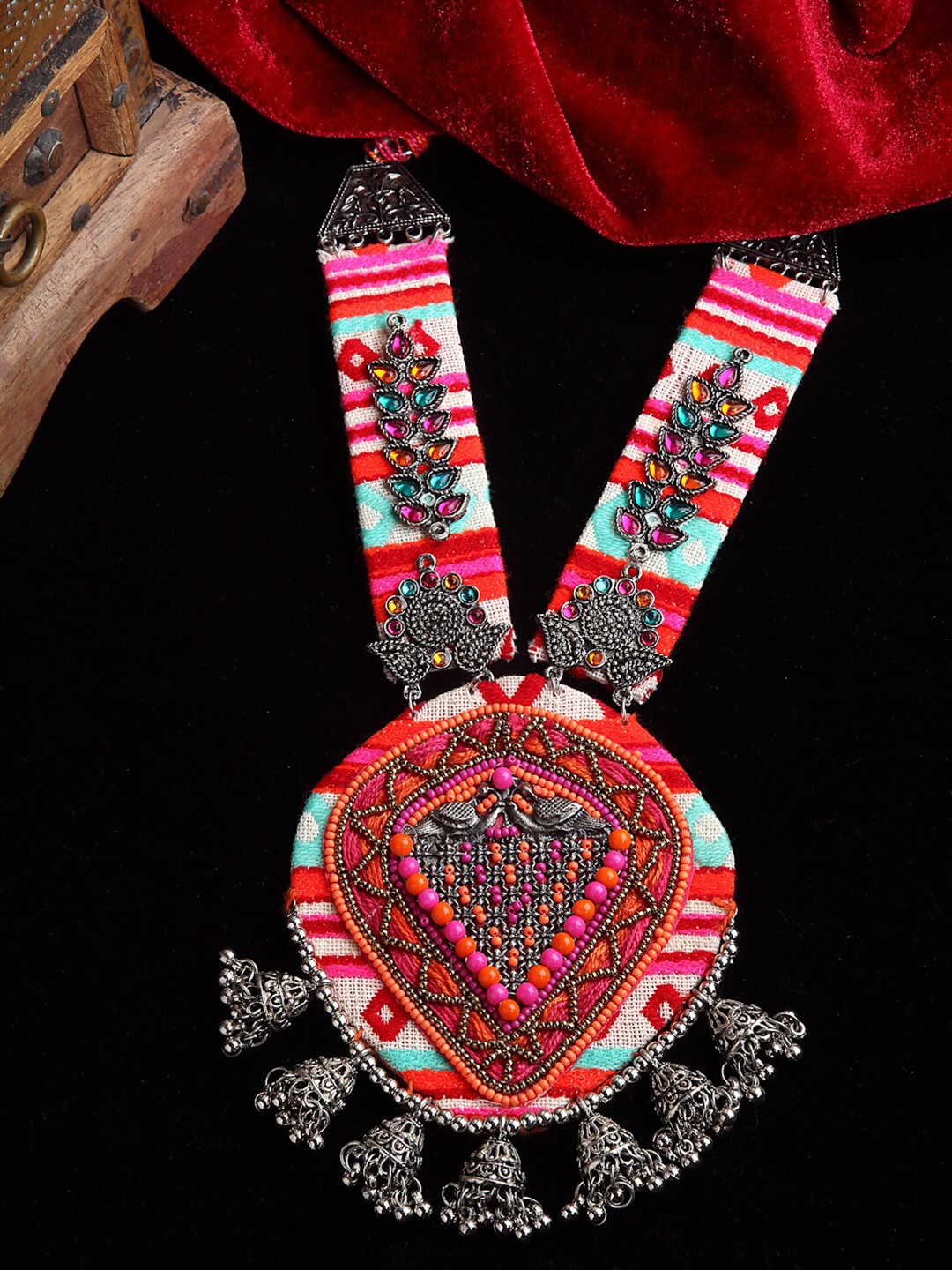 

Moedbuille Silver-Toned & Pink Brass Silver-Plated Necklace