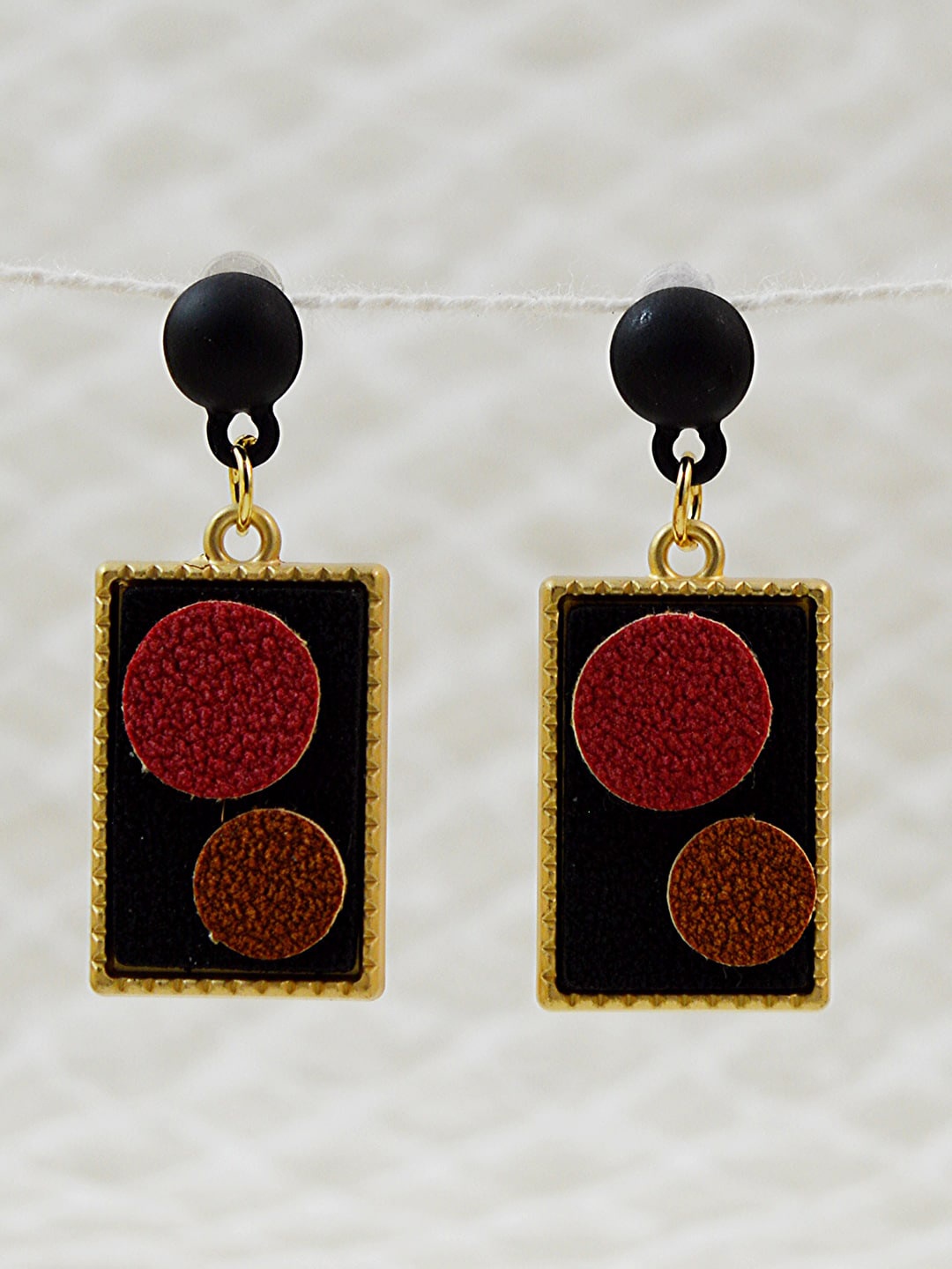 

SARAH Black & Red Geometric Drop Earrings