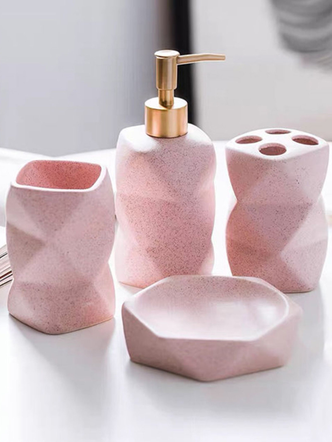 

FabSeasons Set Of 4 Peach Sold Ceramic Bathroom Accessories