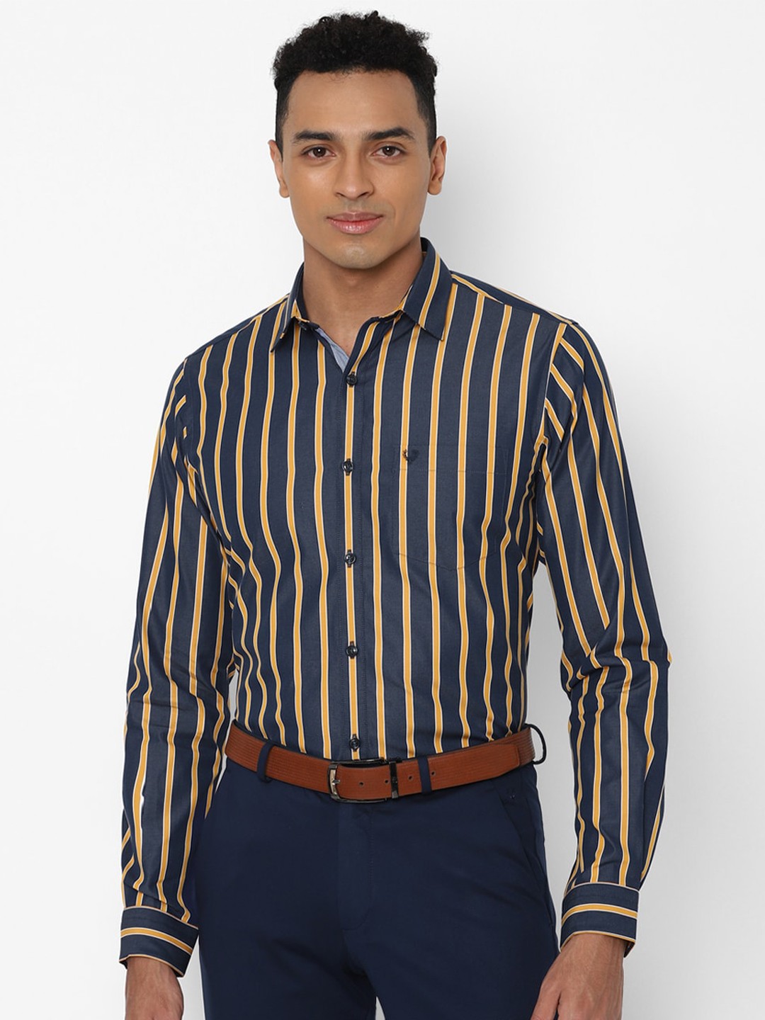 

Allen Solly Men Navy Blue & Beige Slim Fit Striped Cotton Formal Shirt