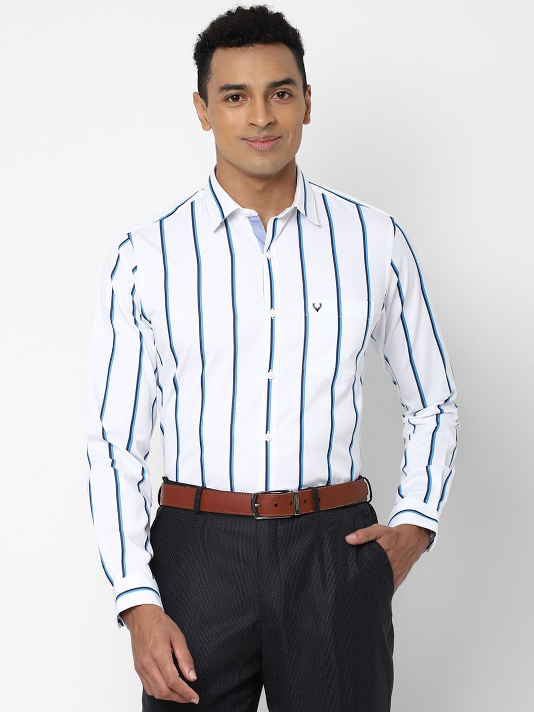 

Allen Solly Men White Slim Fit Striped Casual Shirt