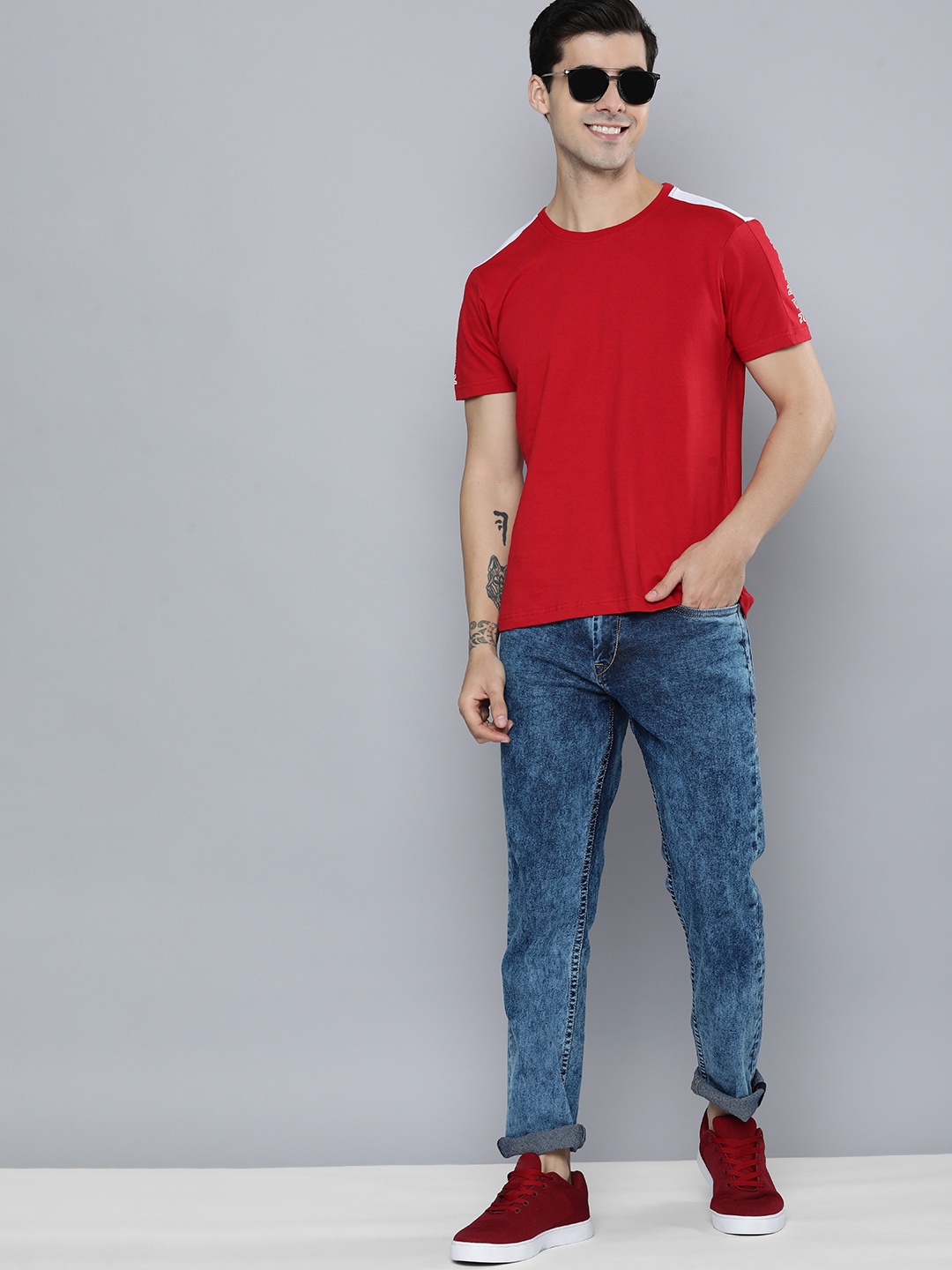 

HERE&NOW Men Blue Low-Rise Heavy Fade Stretchable Jeans