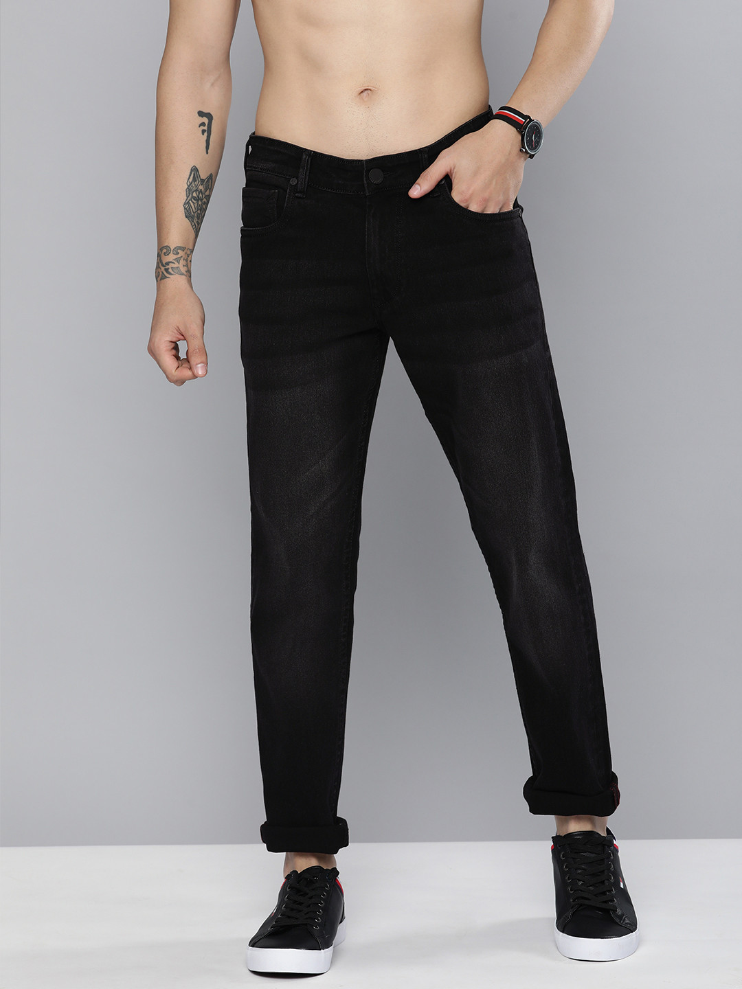 

HERE&NOW Men Black Solid Stretchable Slim Fit Casual Jeans