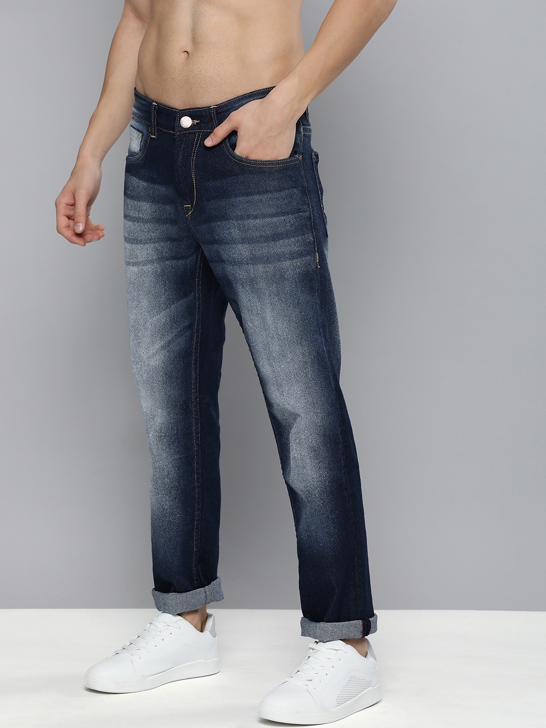 

HERE&NOW Men Navy Blue Regular Fit Mid-Rise Heavy Fade Stretchable Jeans