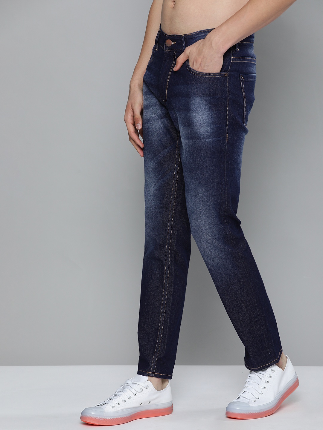 

HERE&NOW Men Blue Slim Fit Mid-Rise Light Fade Stretchable Jeans