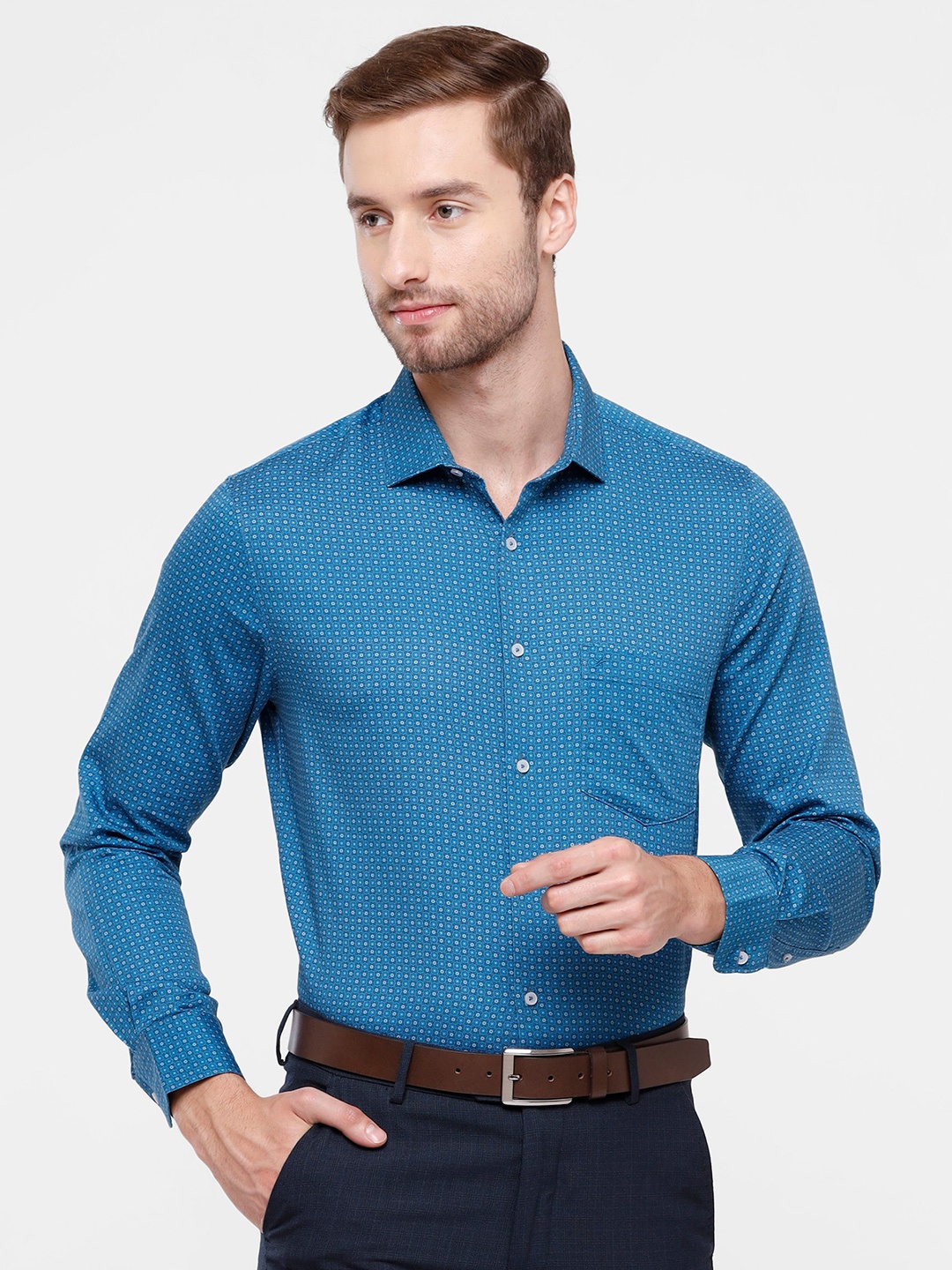 

CROYDON Men Blue Printed Formal Shirt