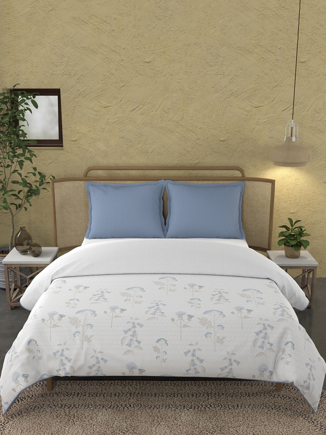 

Trident Blue Set of 4 Ethnic Motifs AC Room 150 GSM Double Bed Comforter