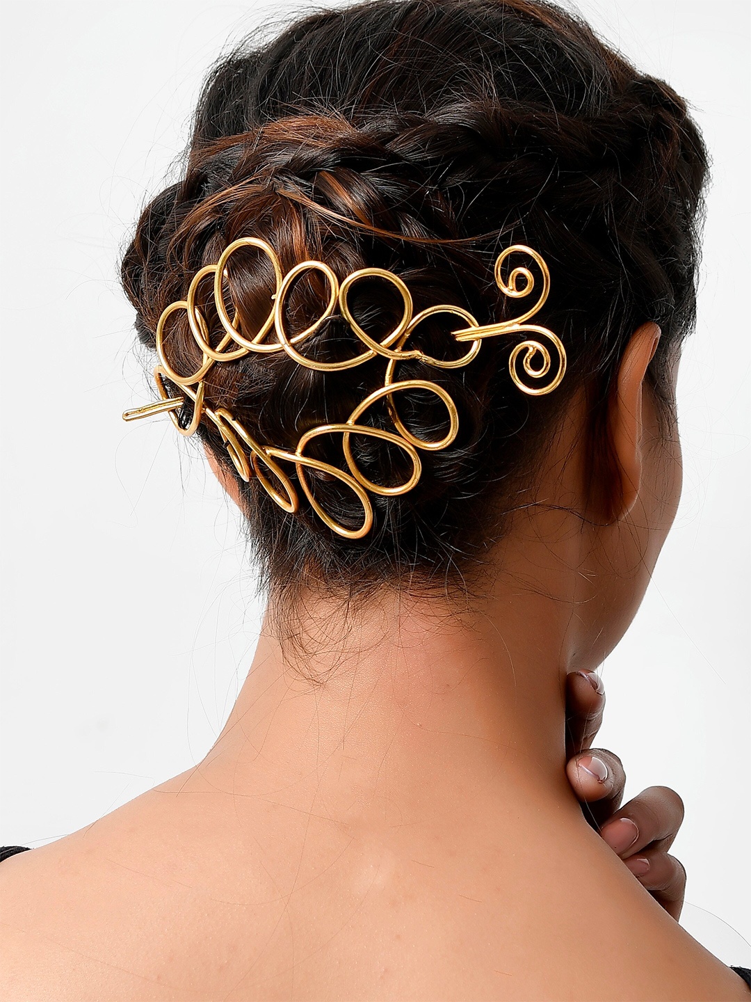 

Silvermerc Designs Women Gold Embellished Hairstick