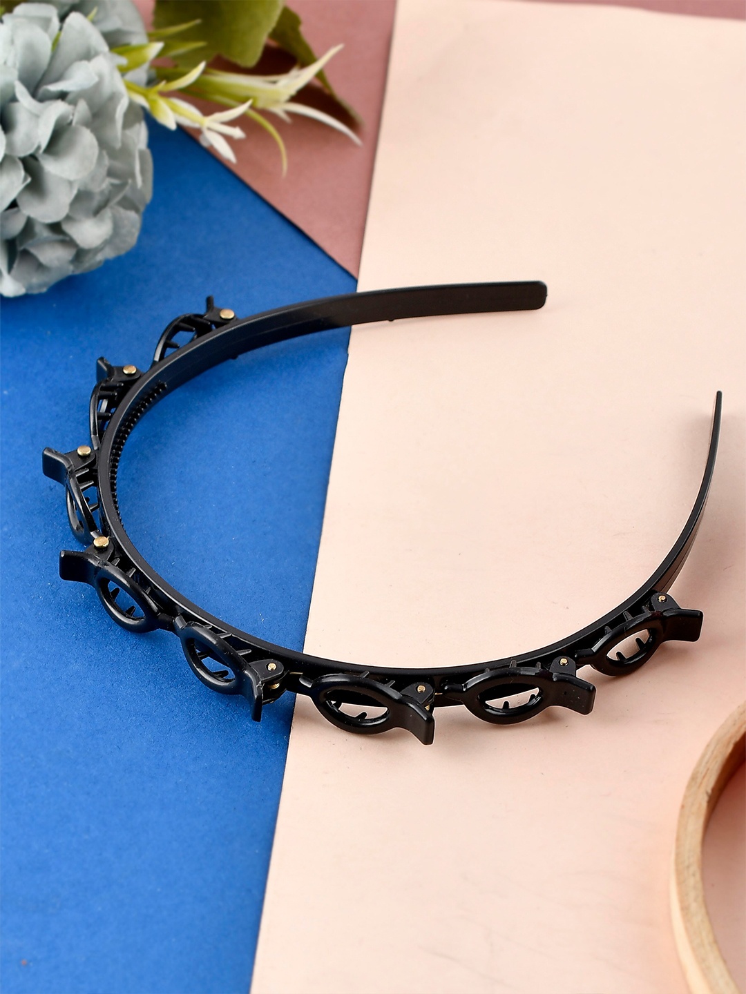 

Silvermerc Designs Women Black Hairband
