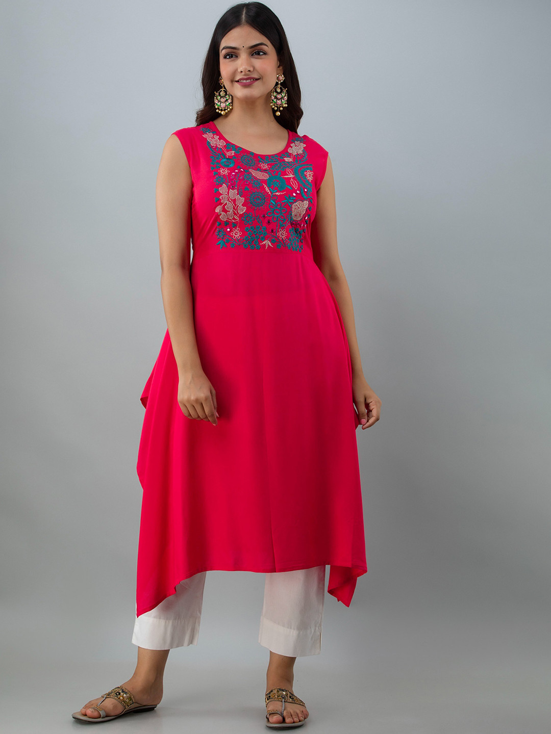 

Women Touch Women Pink & Teal Blue Floral Embroidered Thread Work Kurta