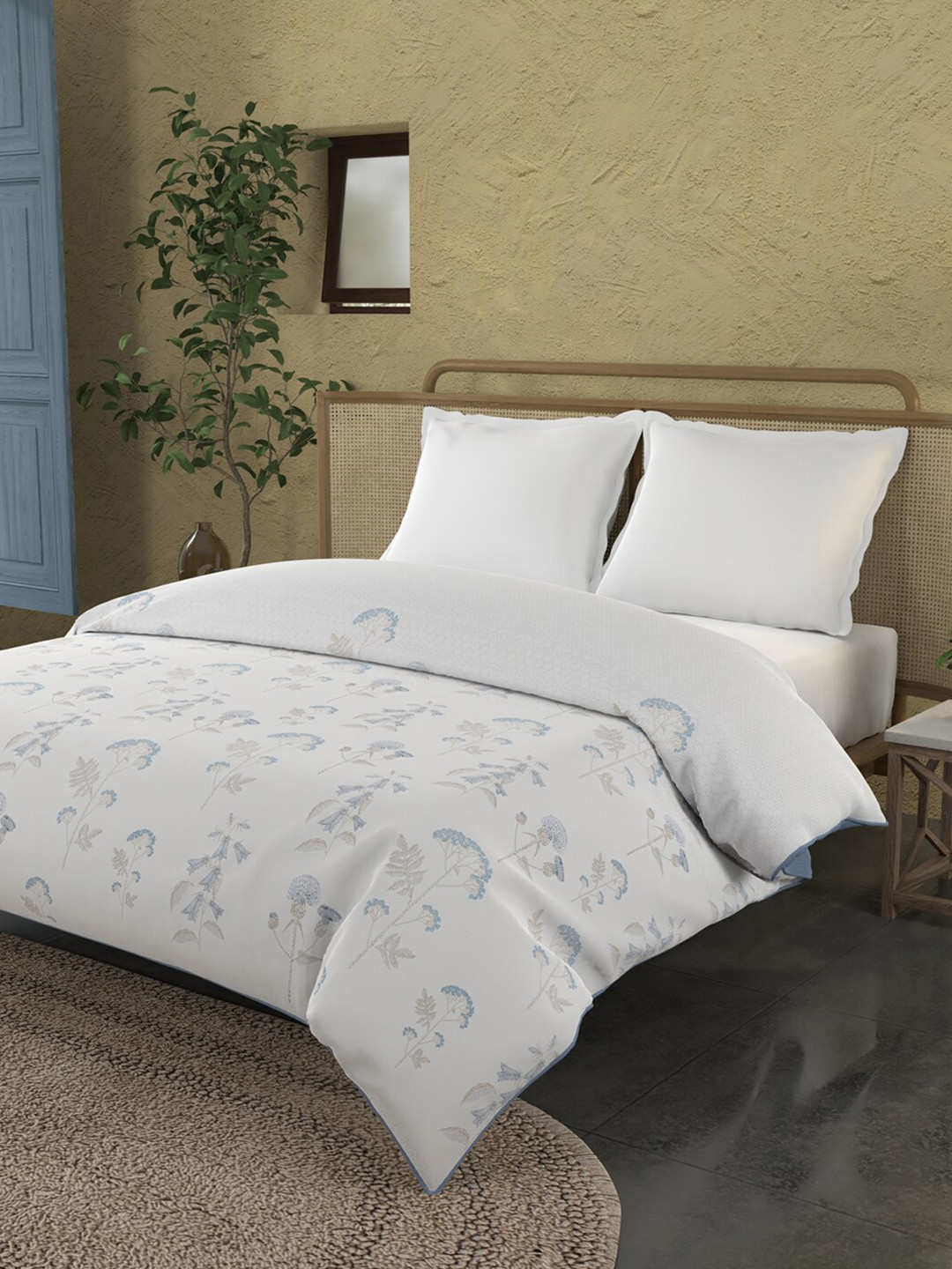 

Trident Blue & White AC Room 150 GSM Double Bed Comforter