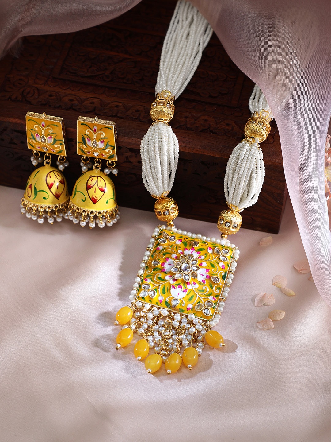 

Rubans Gold-Plated Handcrafted Beaded Jewellery Set