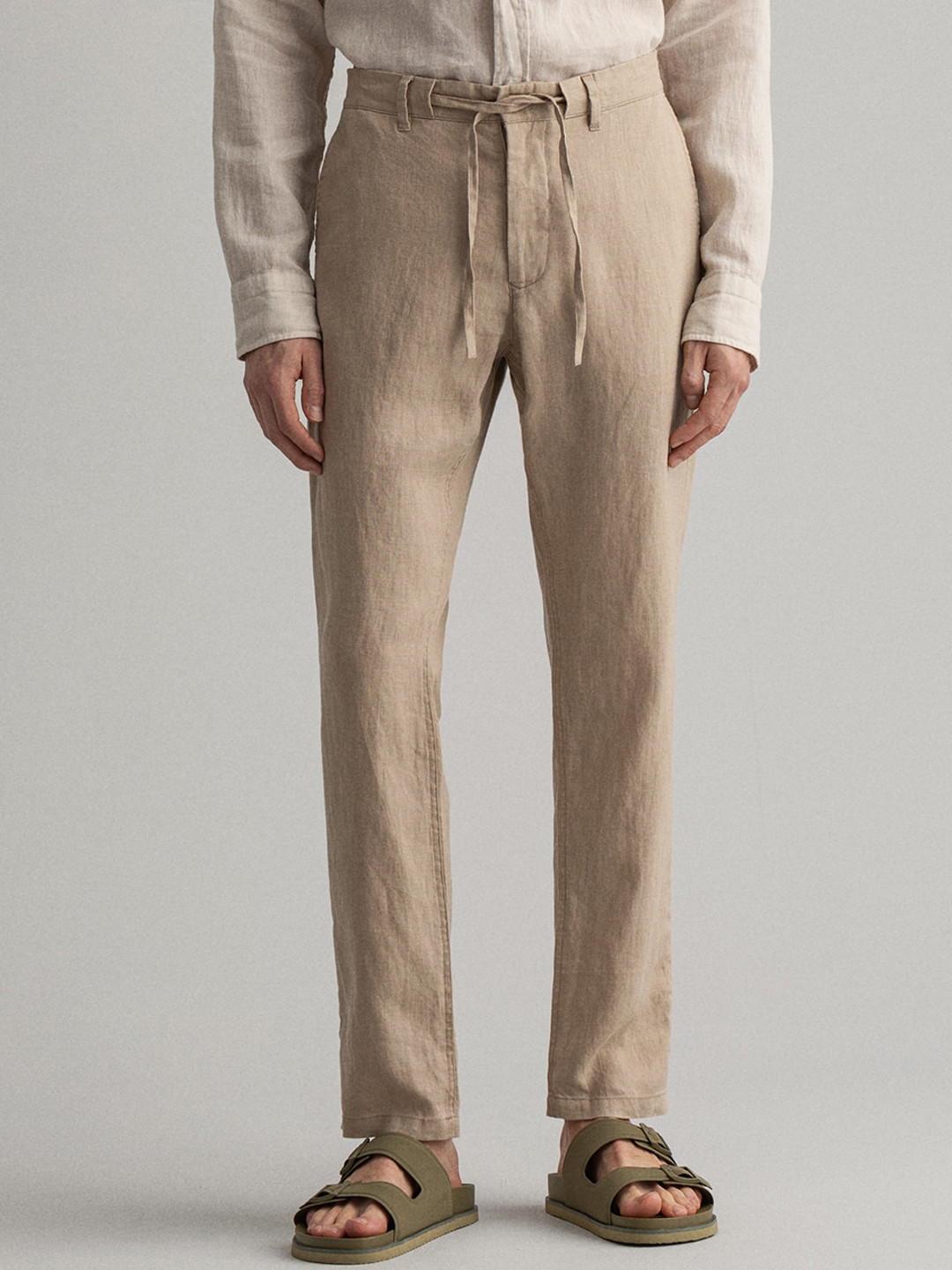

GANT Men Beige Linen Trousers