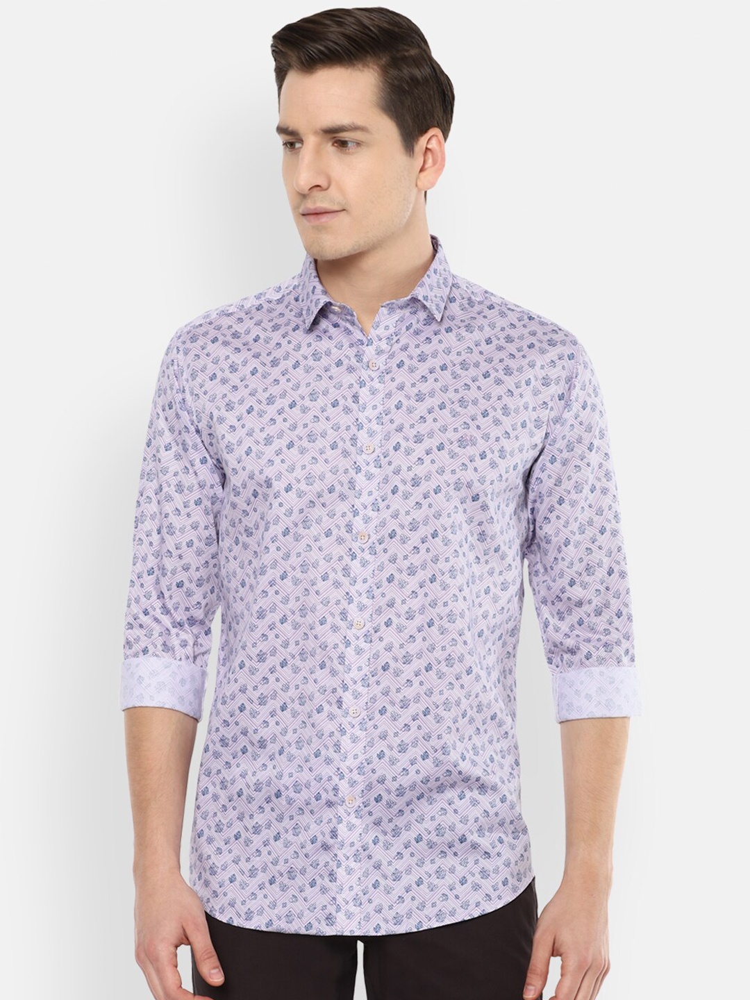 

V Dot Men Purple Slim Fit Floral Printed Casual Shirt