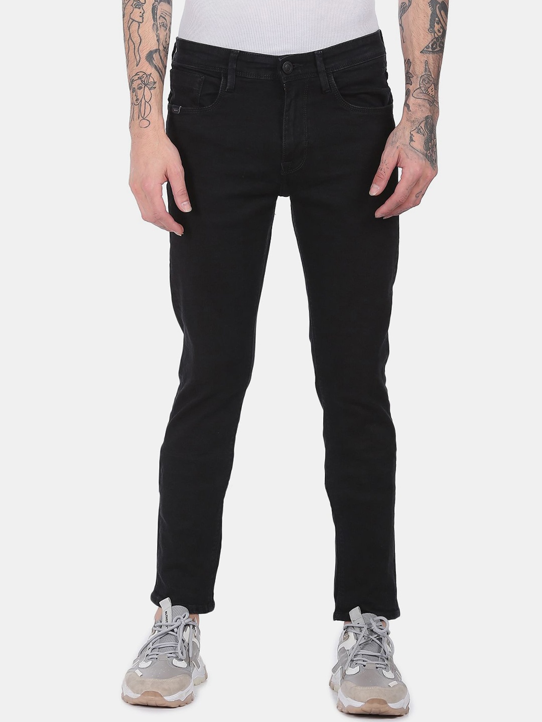 

Arrow Men Black Slim Fit Jeans