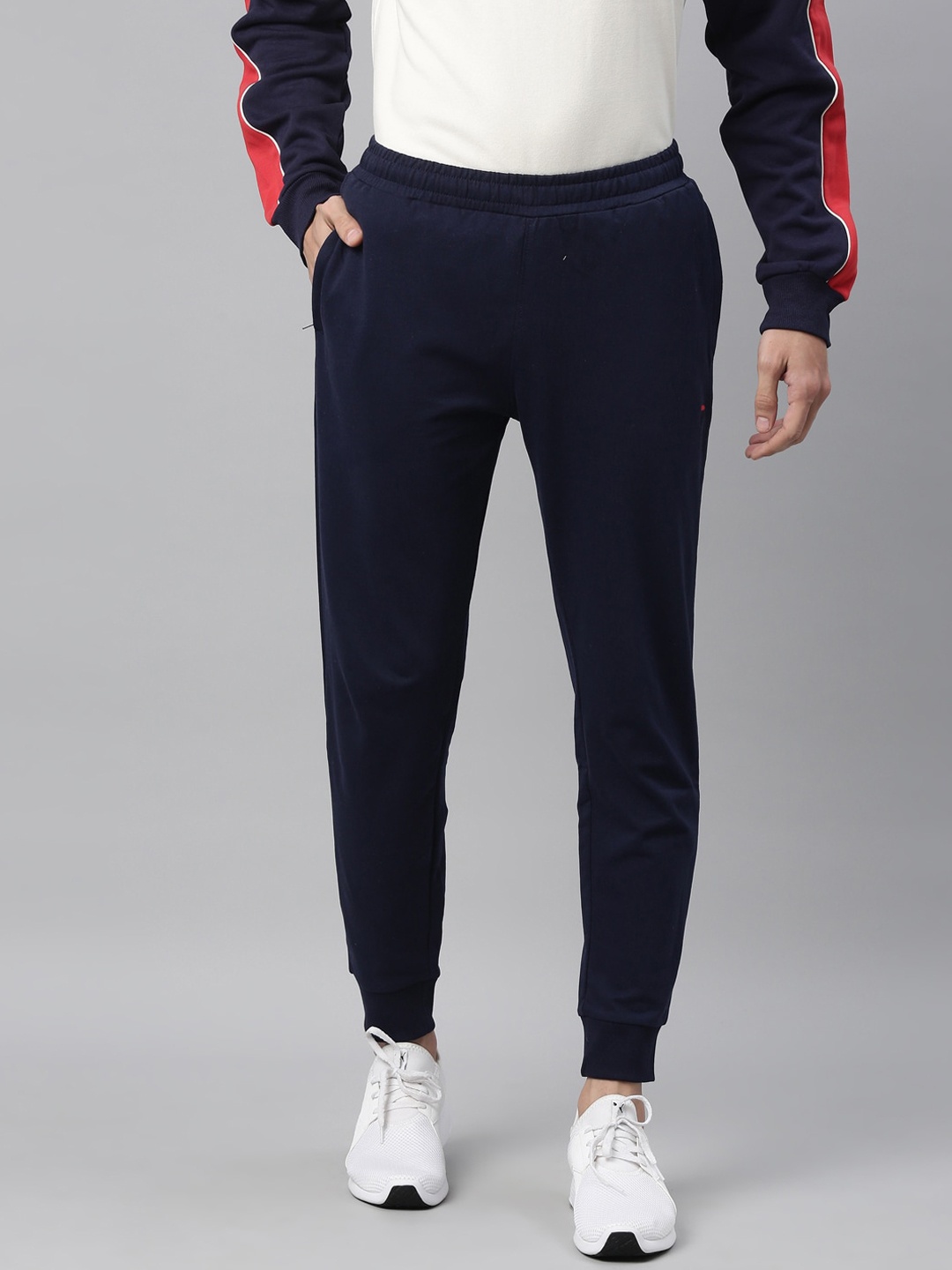

FILA Men Blue Solid Cotton Joggers, Navy blue
