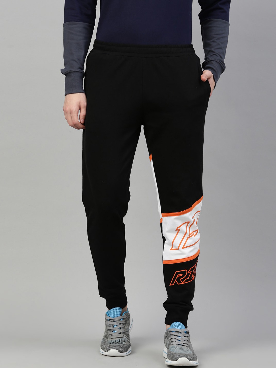 

FILA Men Black Solid Track Pant