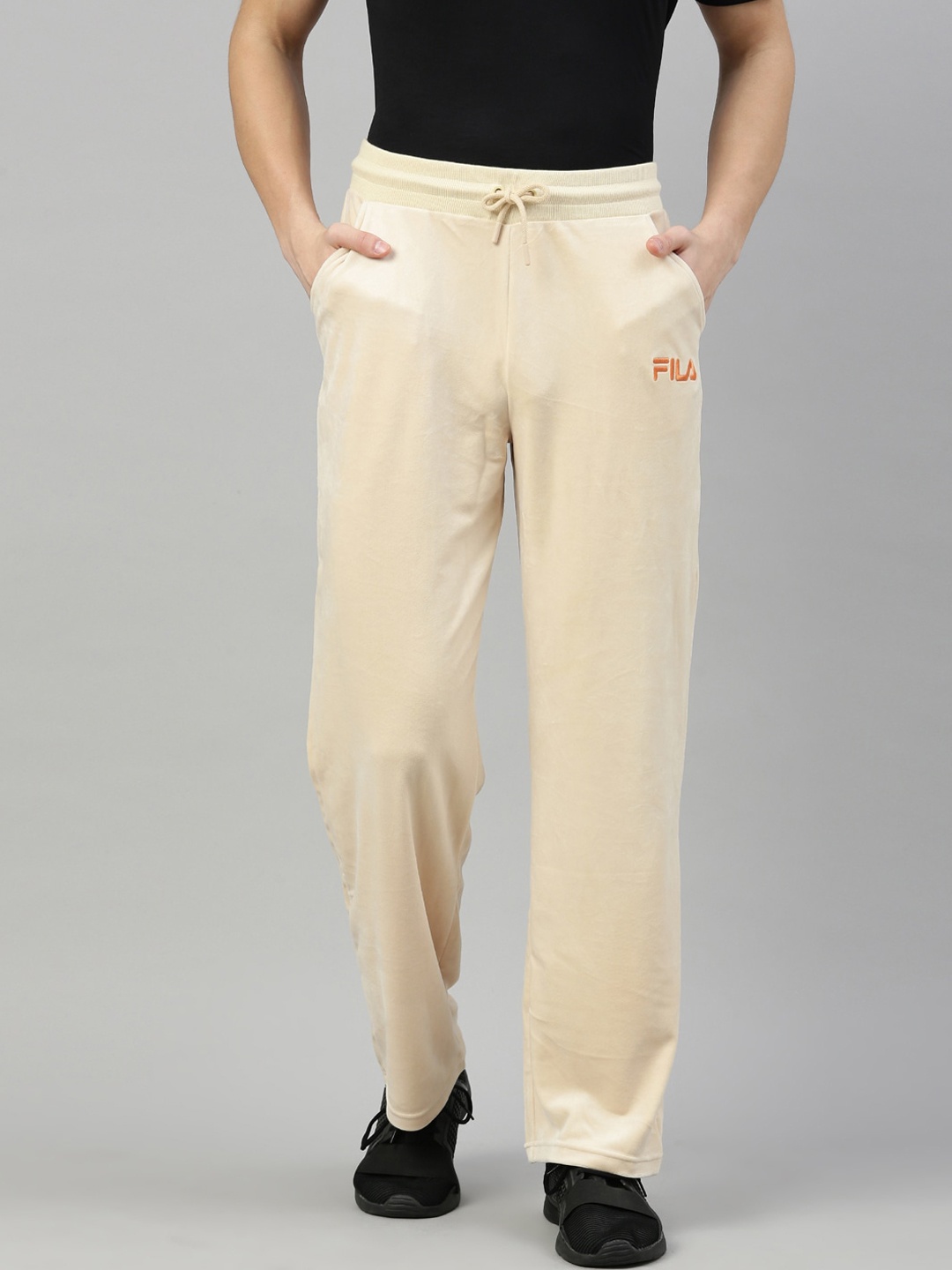 

FILA Men Beige Solid Regular Fit Track Pants
