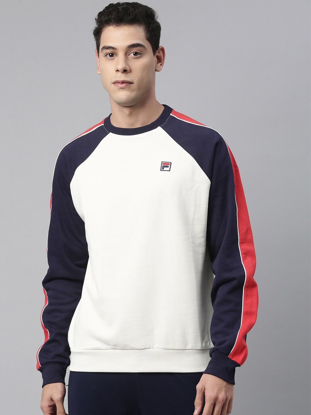 

FILA Men White & Navy Blue Colorblocked Sweatshirt