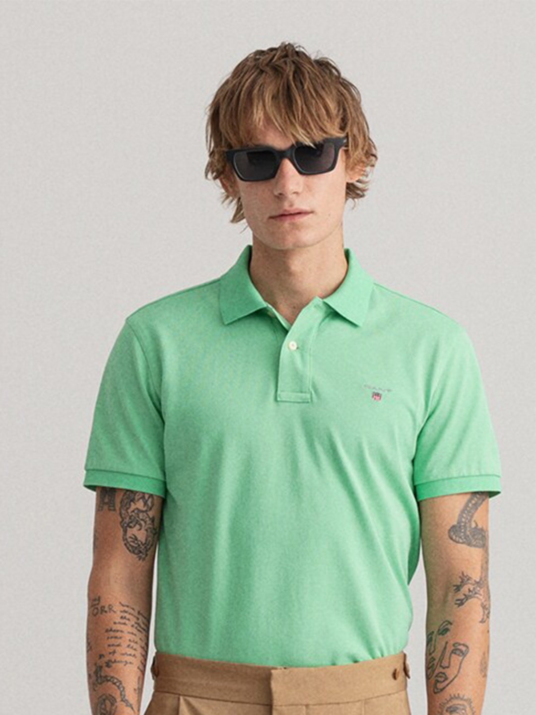 

GANT Men Green Solid Polo Collar Regular-Fit T-shirt