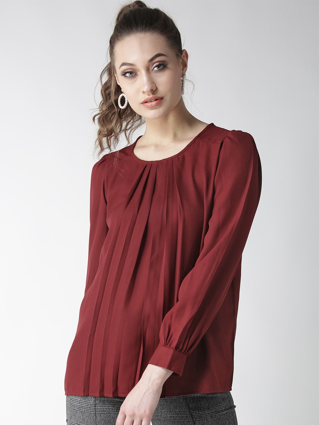 

La Zoire Maroon Puff Sleeves Pleated Georgette Top