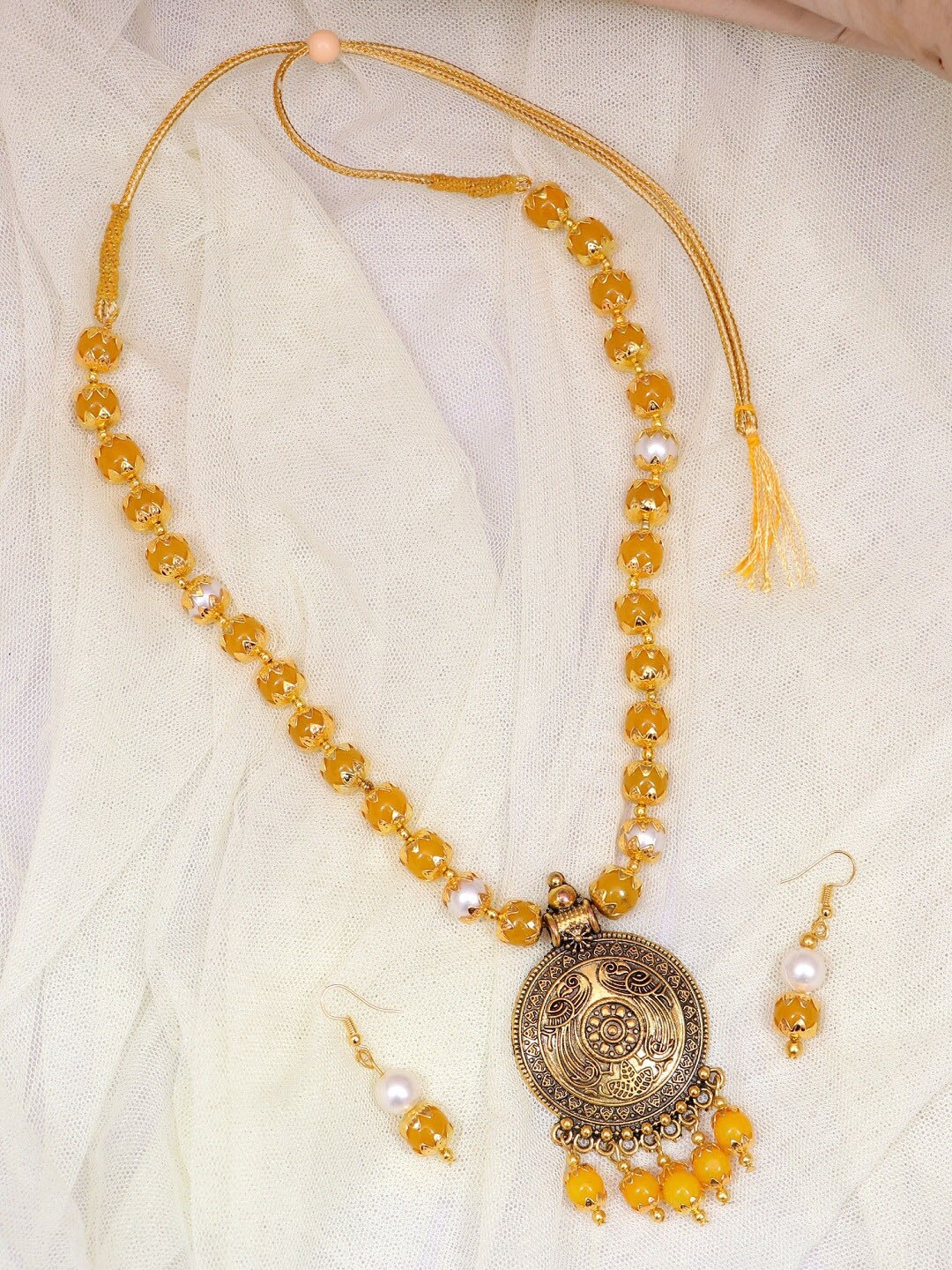 

Crunchy Fashion Gold-Plated White & Yellow Beaded Antique Jewellery Set