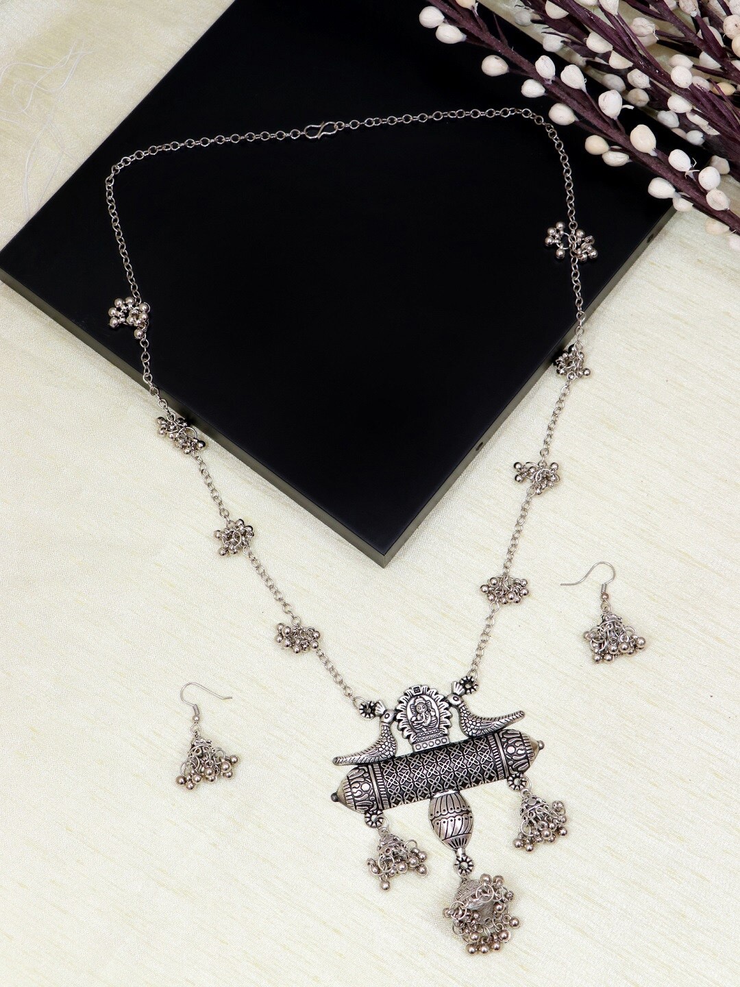 

Crunchy Fashion Silver-Plated Beaded Oxidized Jewellery Set