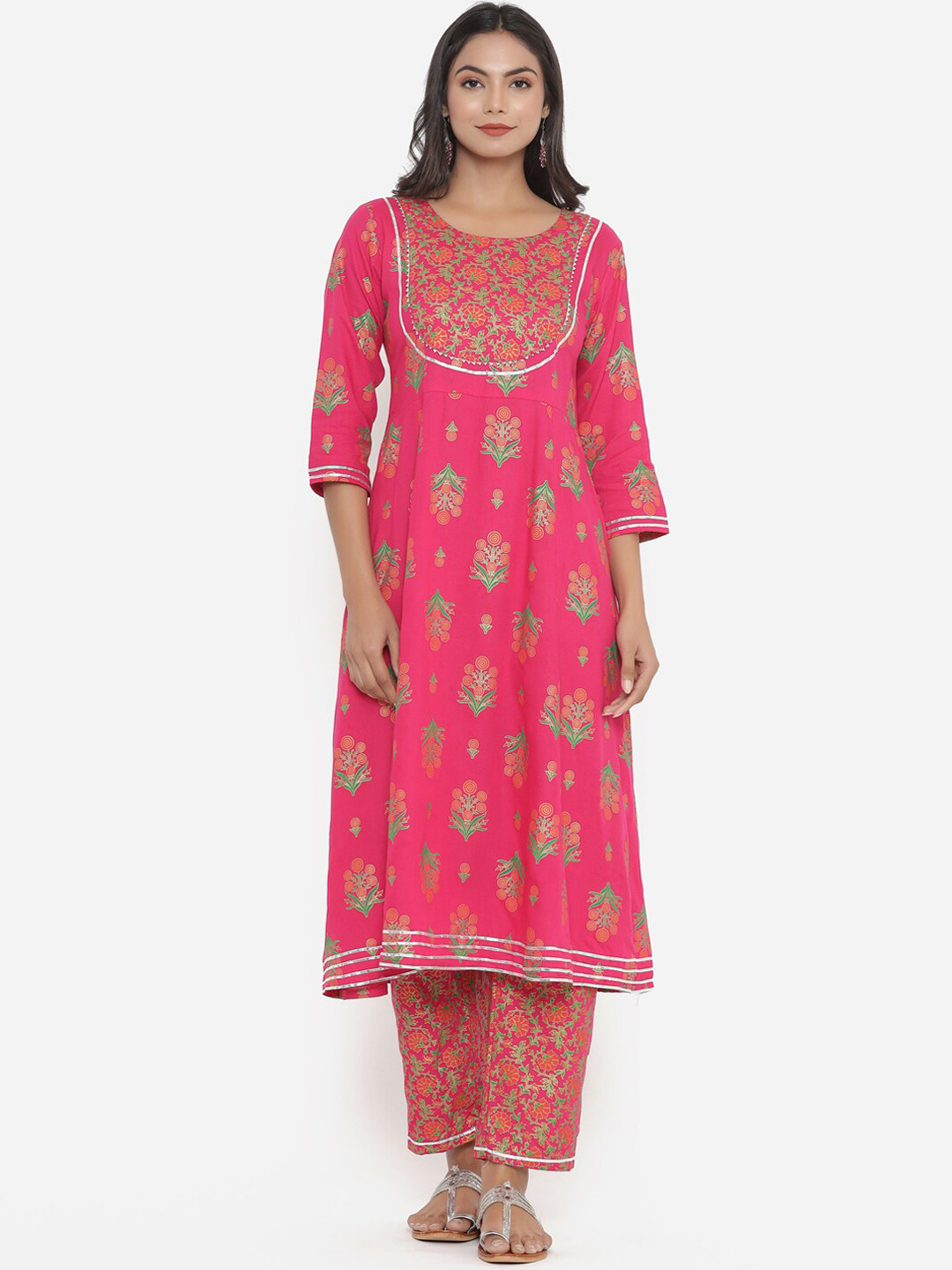 

PK Fashions Women Pink Floral Printed Panelled Kurta with Trousers
