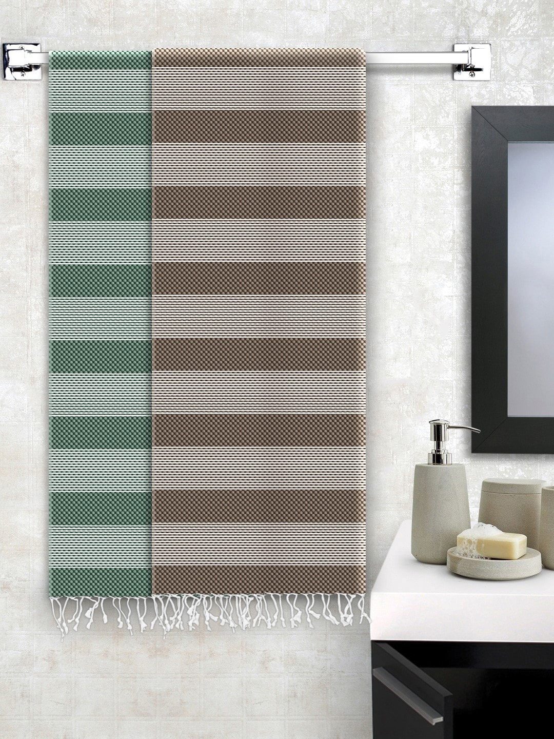 

Story@home Set Of 2 Green & Grey Printed Pure Cotton 200GSM Bath Towels