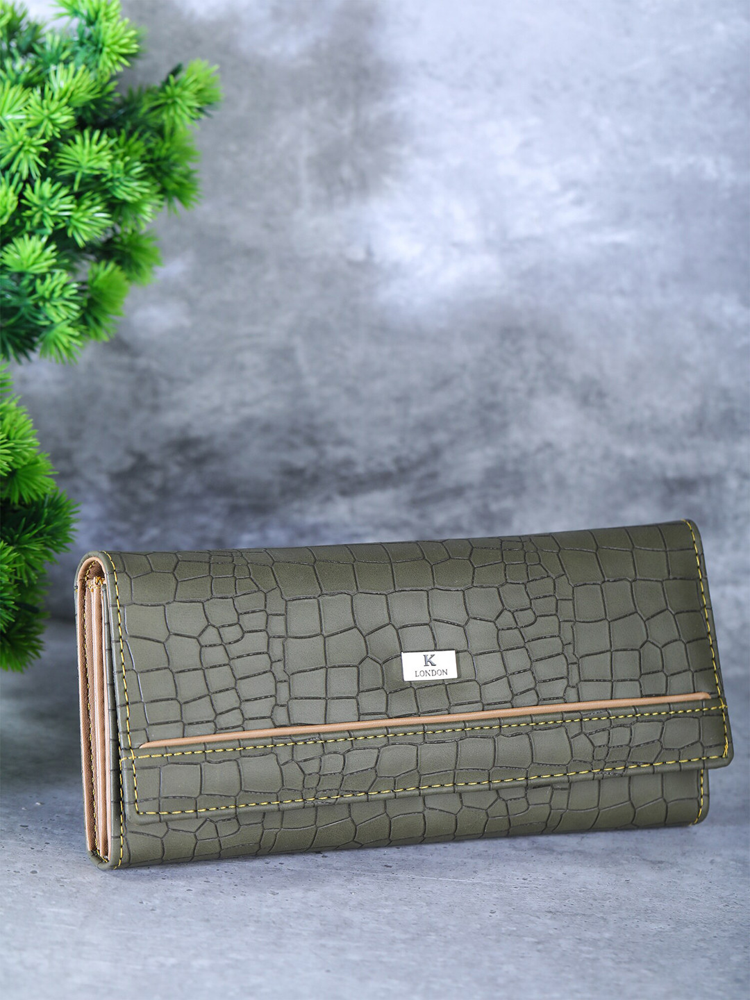 

K London Women Green PU Two Fold Wallet