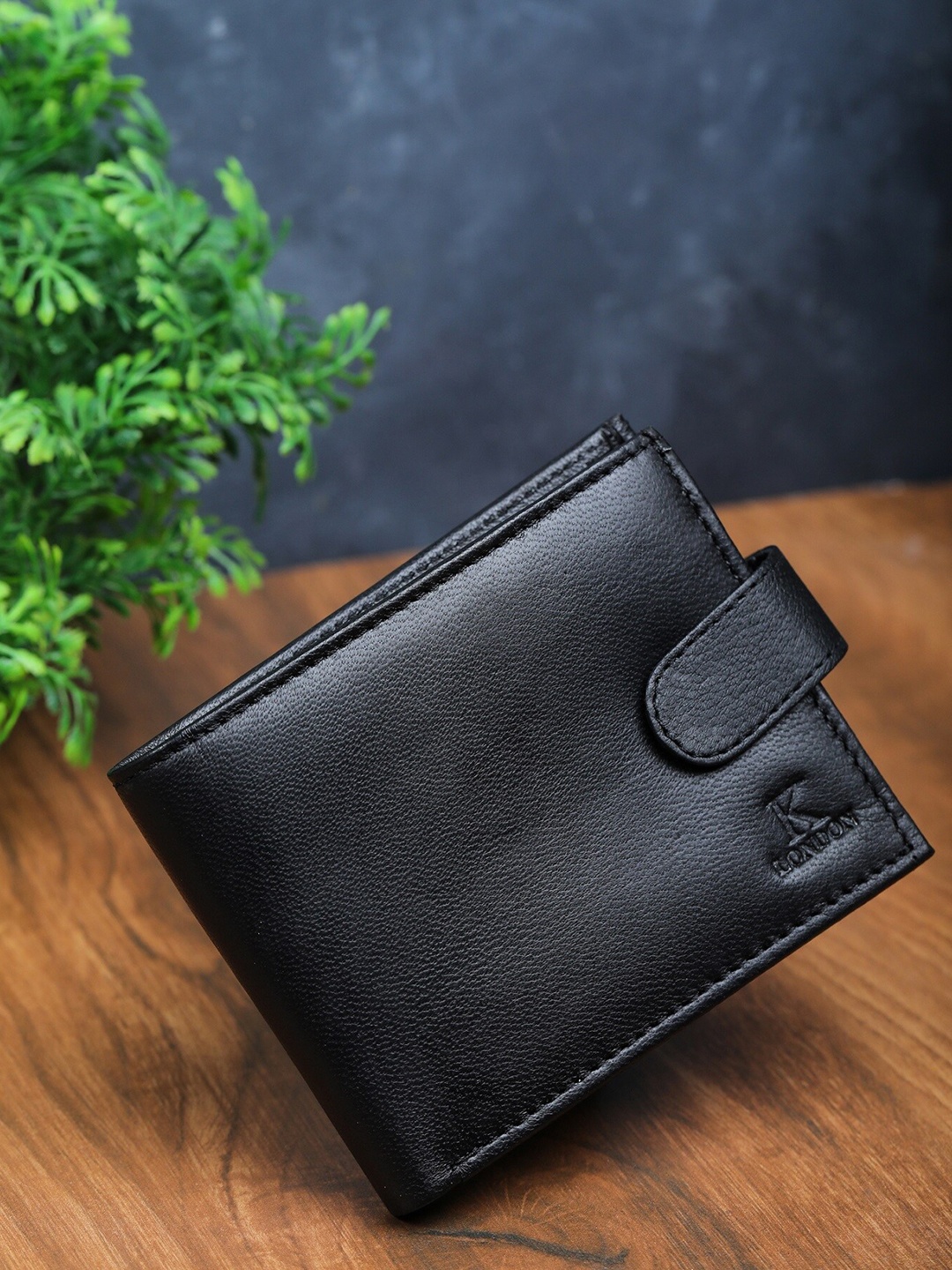 

K London Men Black Textured Two Fold Leather Wallet