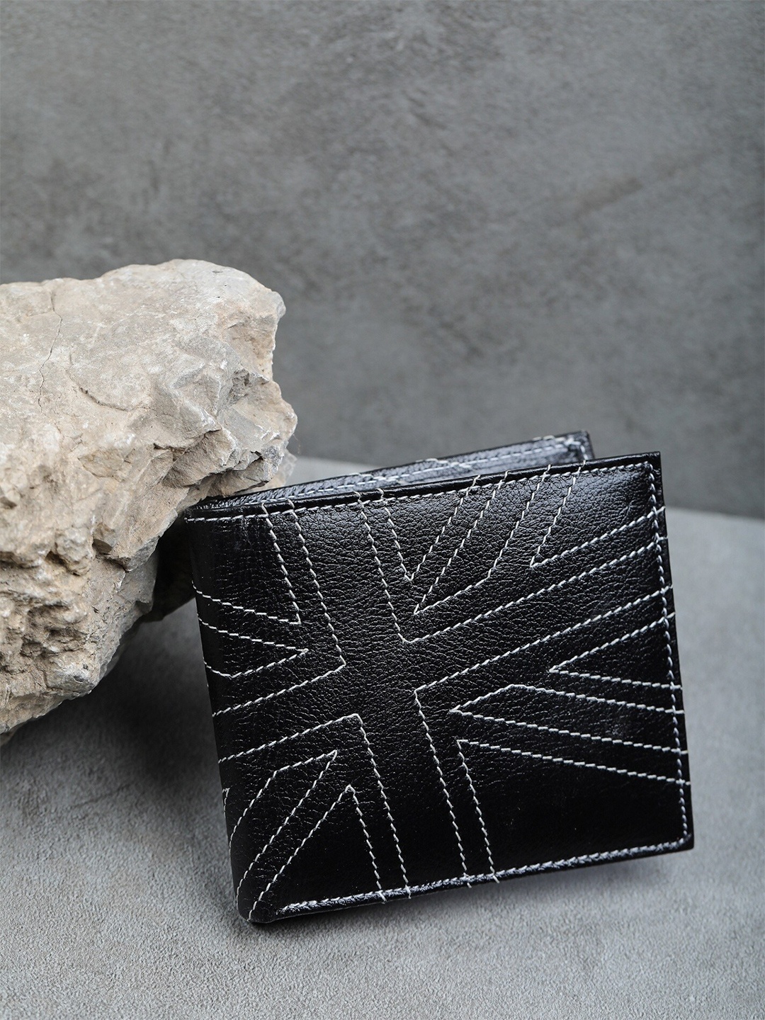 

K London Men White & Blue Abstract Leather Two Fold Wallet