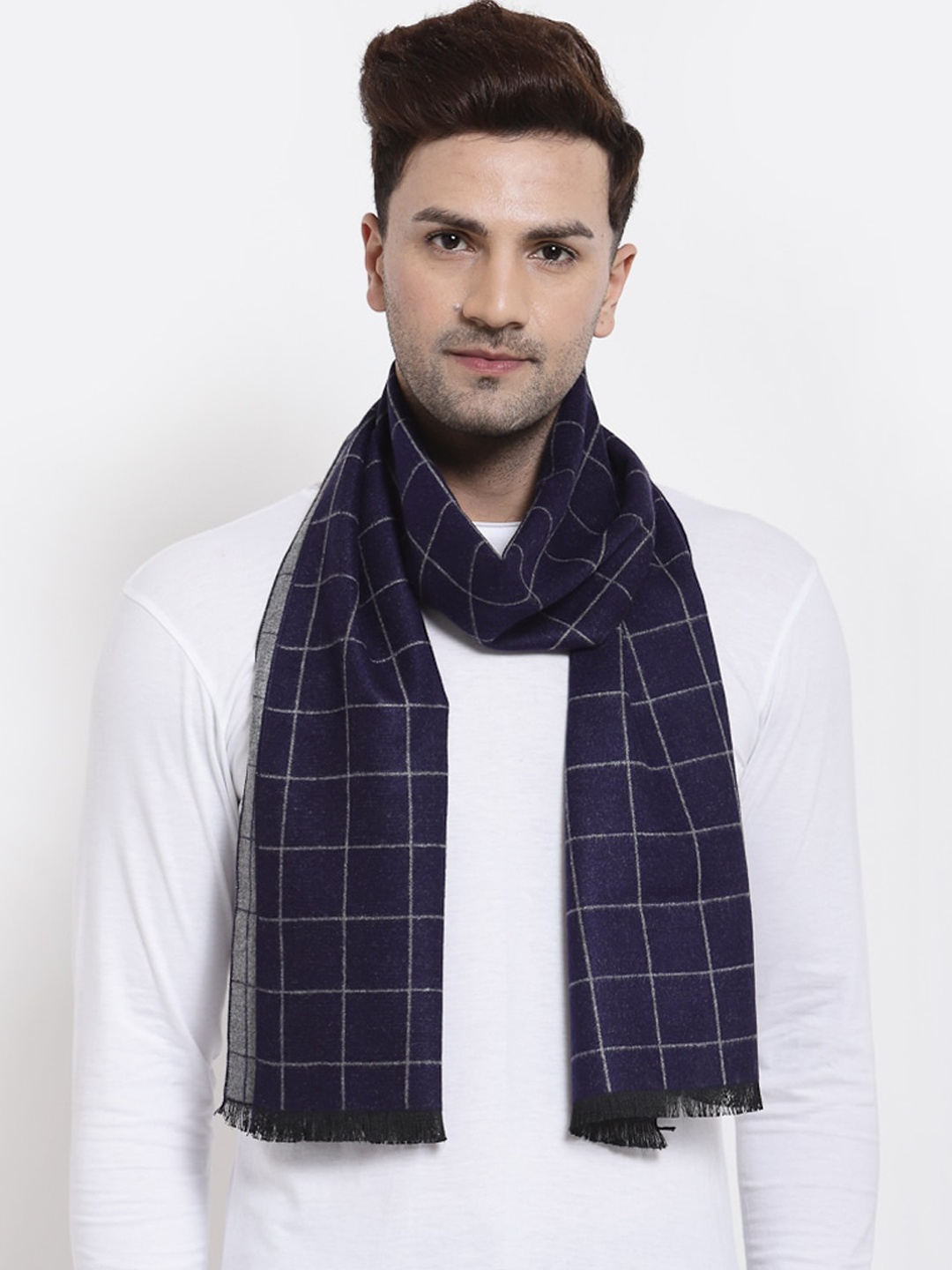 

Calvadoss Men Navy Blue & White Checked Muffler