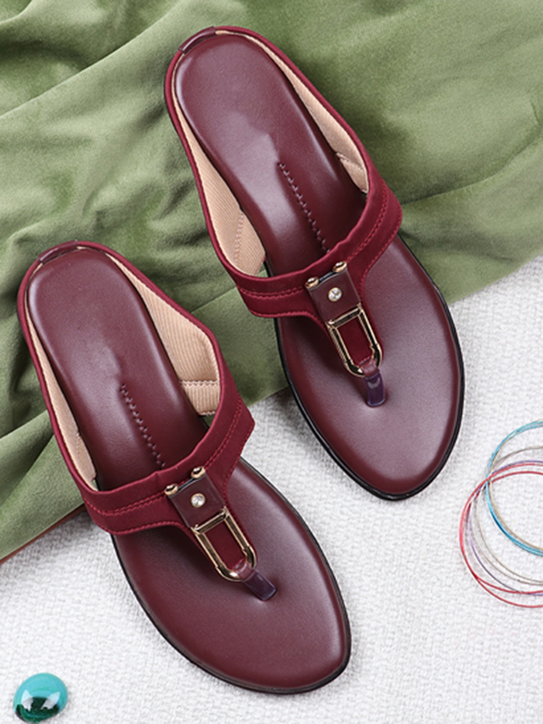 

THE WHITE POLE Women Maroon Ethnic T-Strap Flats