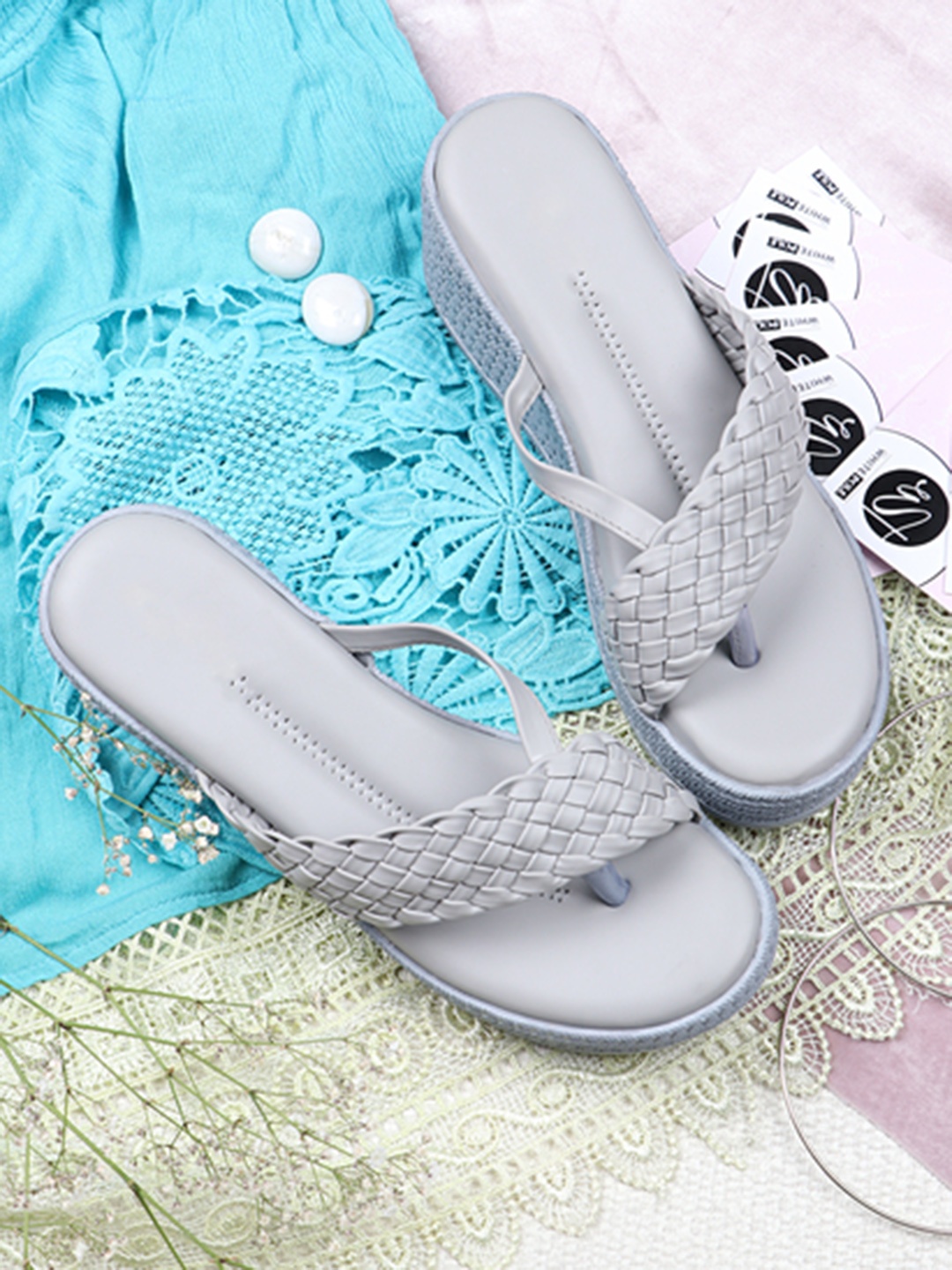 

THE WHITE POLE Grey Wedge Sandals