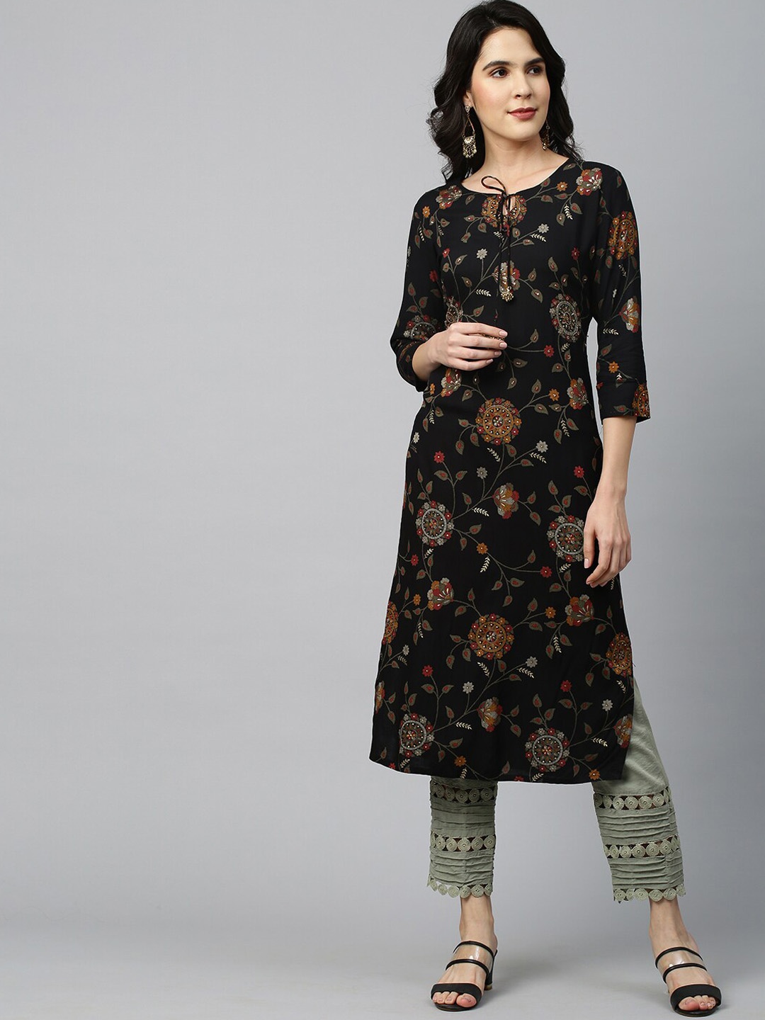 

FASHOR Women Plus Size Black & Red Ethnic Motifs Printed Straight Kurta